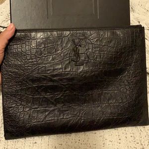 🔶YSL Clutch - Black Crocodile Embossed Leather with Black Matte Hardware 🔶
